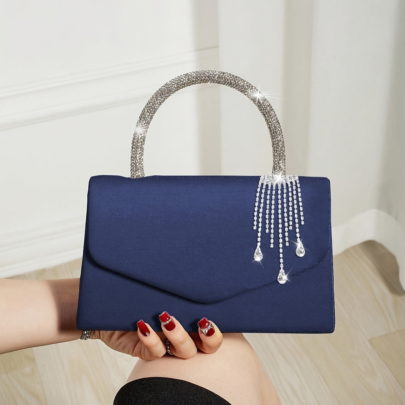 Elegant Rhinestone Mini Bucket Bag